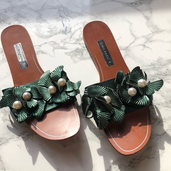 SOLD! Zara Pearl Detail Green Floral Slides Sandal - Picture 6 of 8